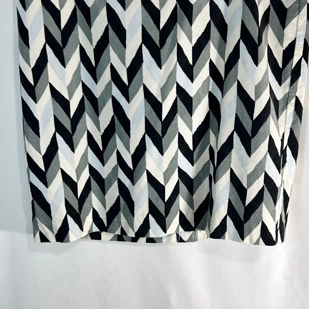 Isaac Mizrahi for Target Chevron Corduroy Pencil Skirt Black Grey White‎ NWT